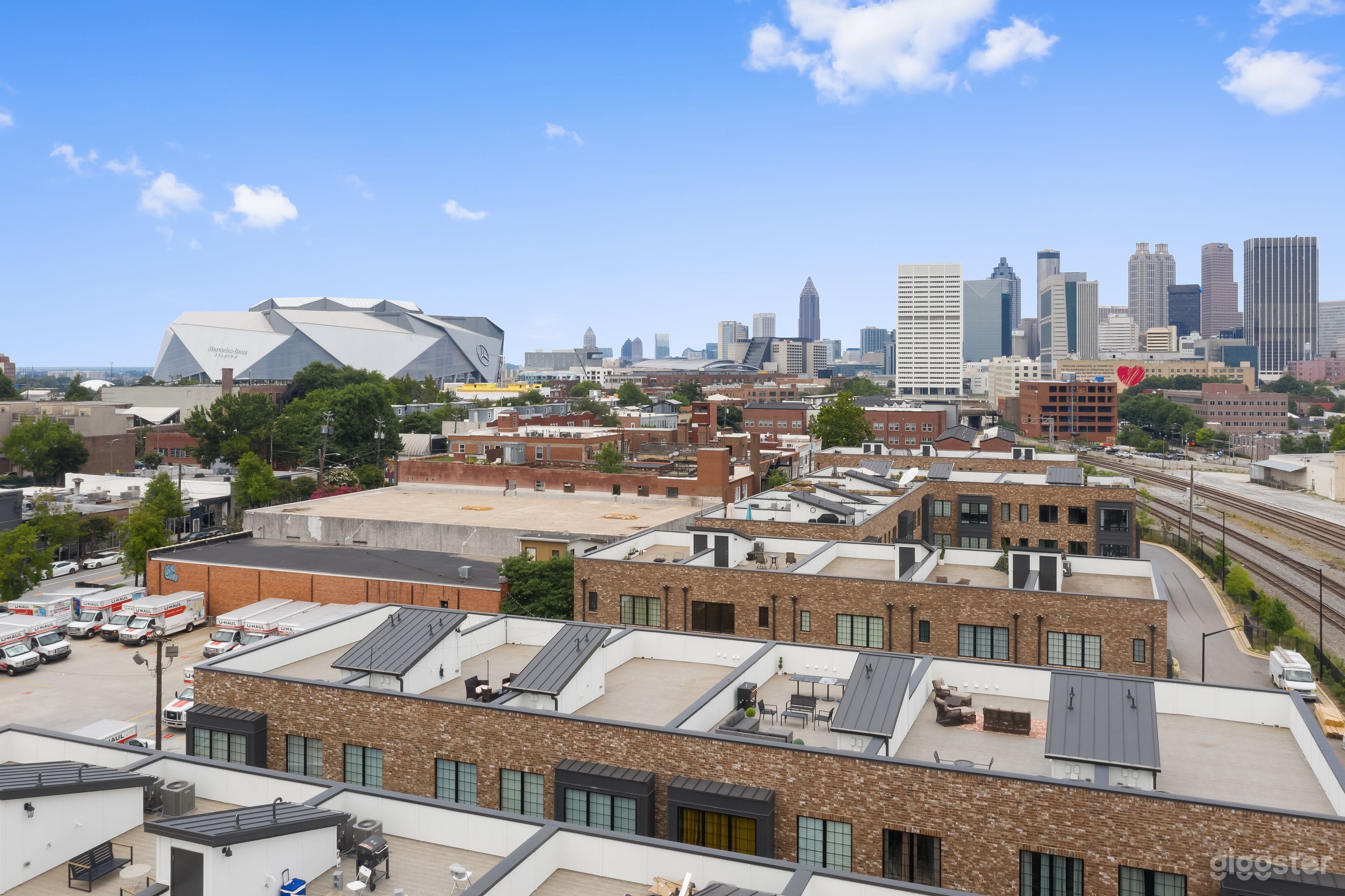 Film-Ready Townhome w/ Skyline Views – Steps from Photo 3