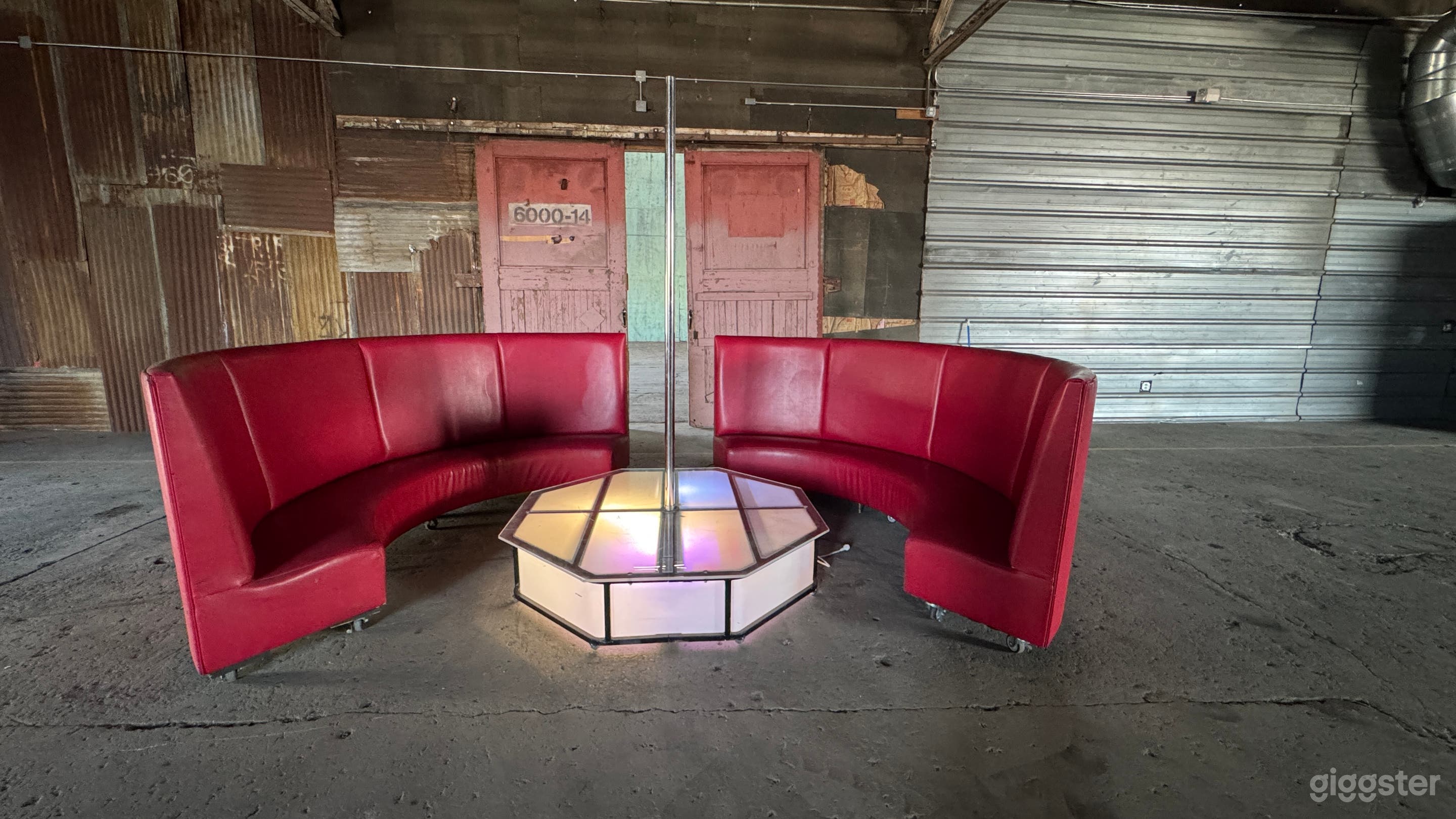 LED Pole Dancing and Lounge Standing Set in Studio Photo 2