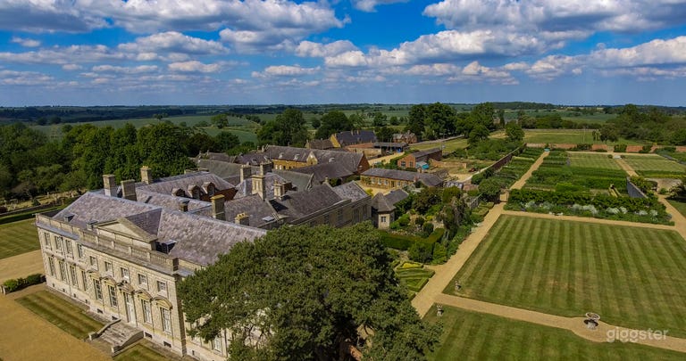  Country House in Northamptonshire 