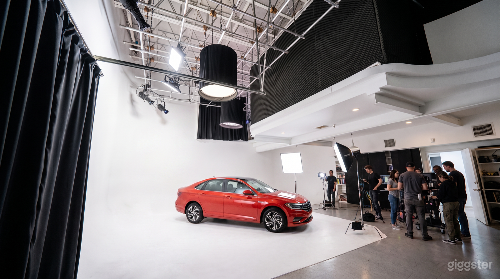 Bright & Versatile Production Studio in Pasadena Photo 4