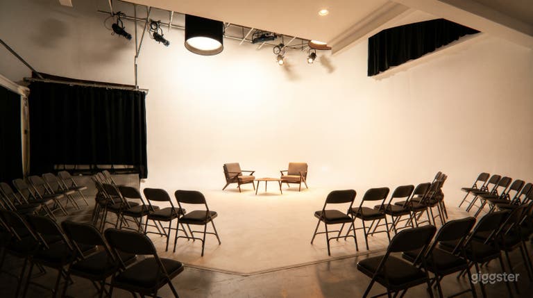  Studio di Produzione Luminoso e Versatile a Pasadena 