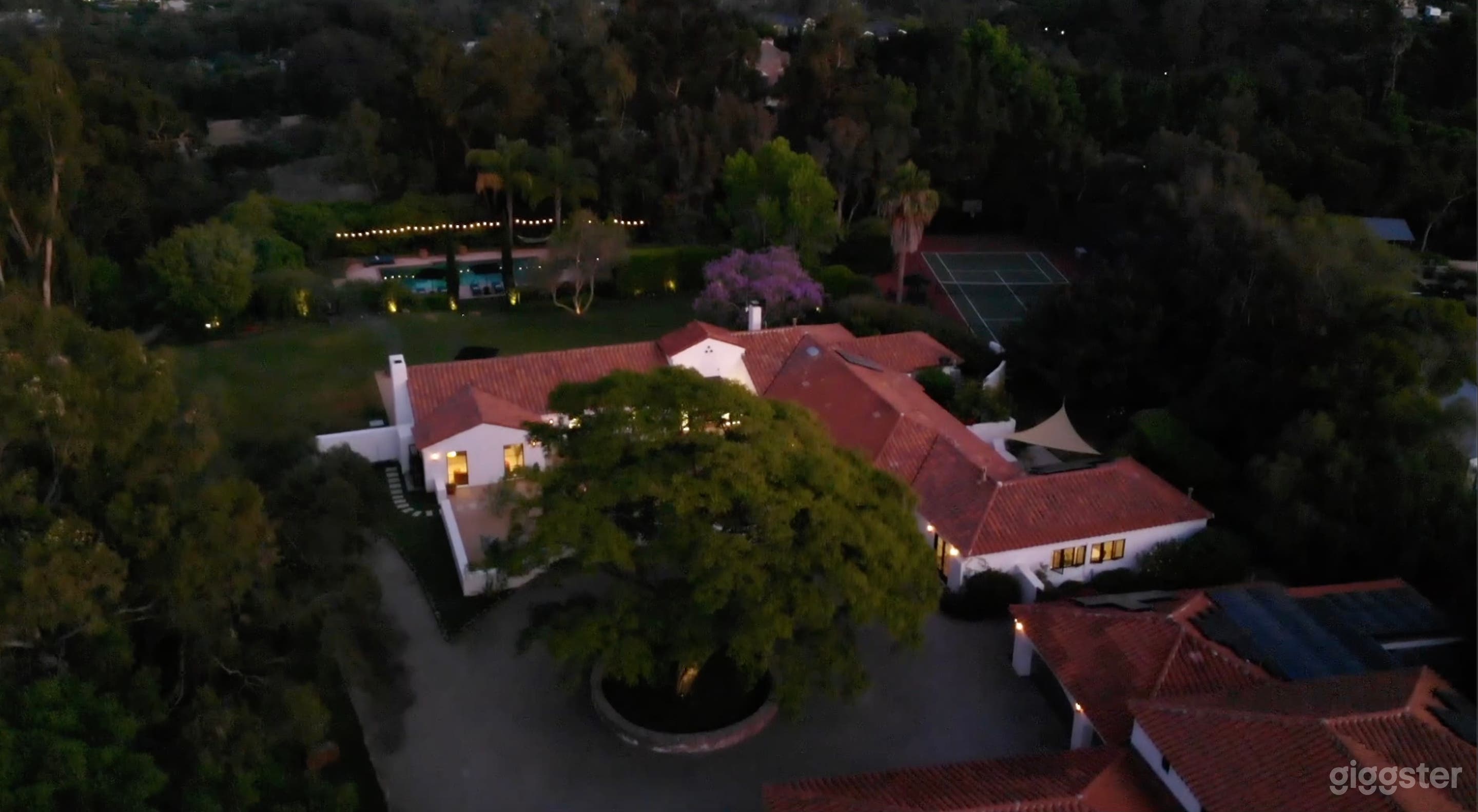 Sprawling Country Estate Photo 3