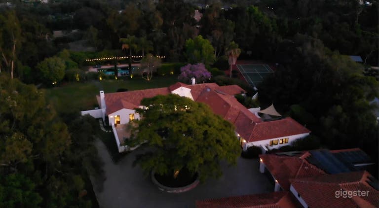  Sprawling Country Estate 