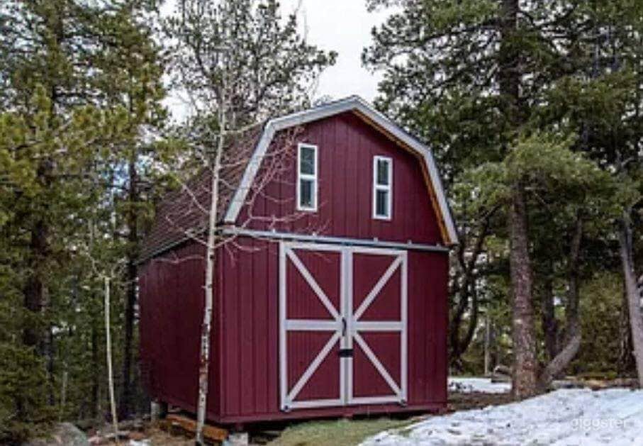 Rustic Mountain Tiny Cabin Barn 500+ Wooded Acres Photo 1
