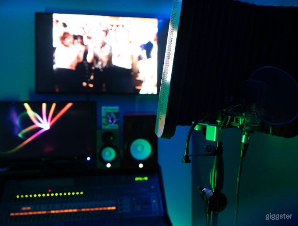 Luxurious Recording Room in Atlanta Photo 4