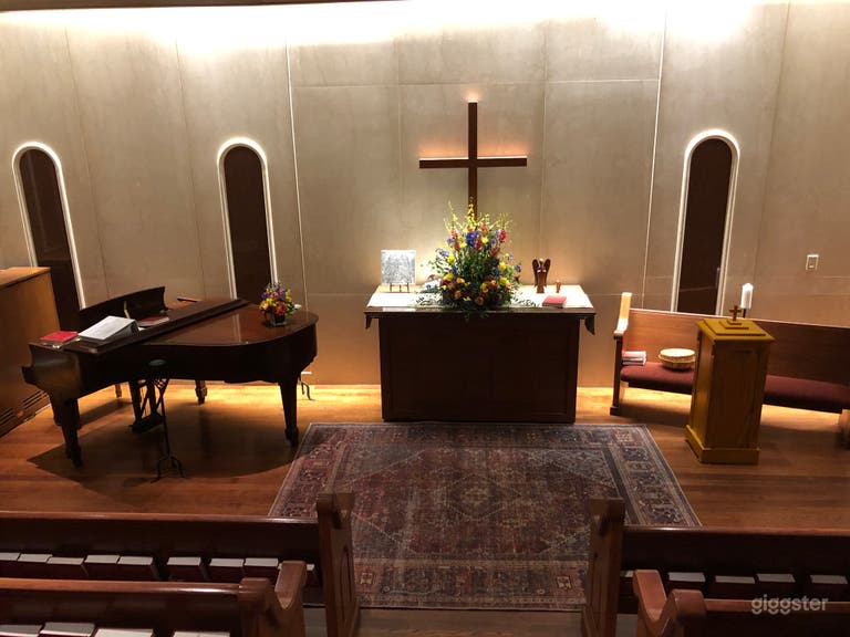  The Chapel: Peaceful Space in New York 