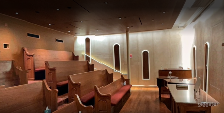  The Chapel: Peaceful Space in New York 