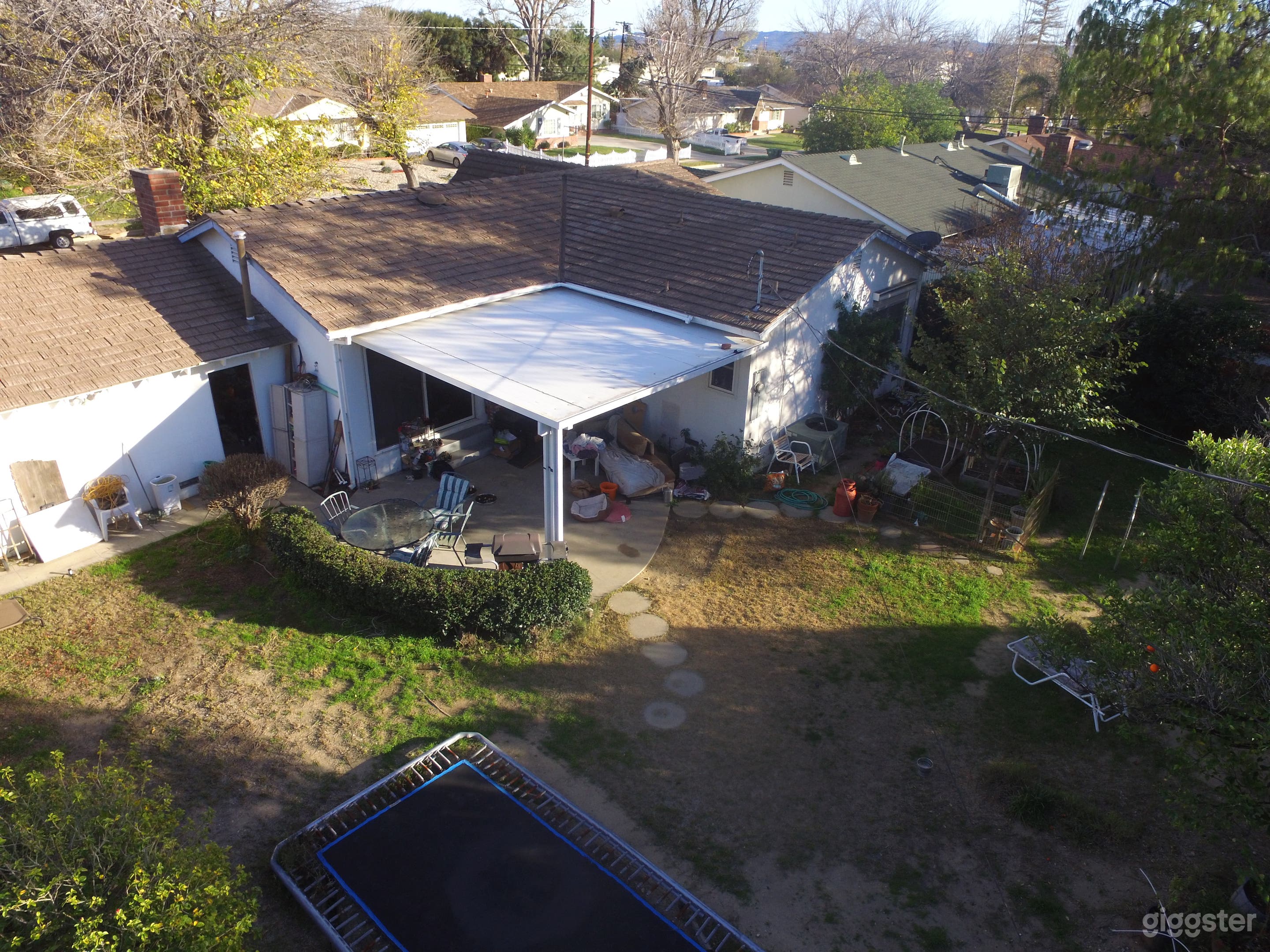 50's-60's-70's Family Home w/ MODERN KITCHEN Photo 2