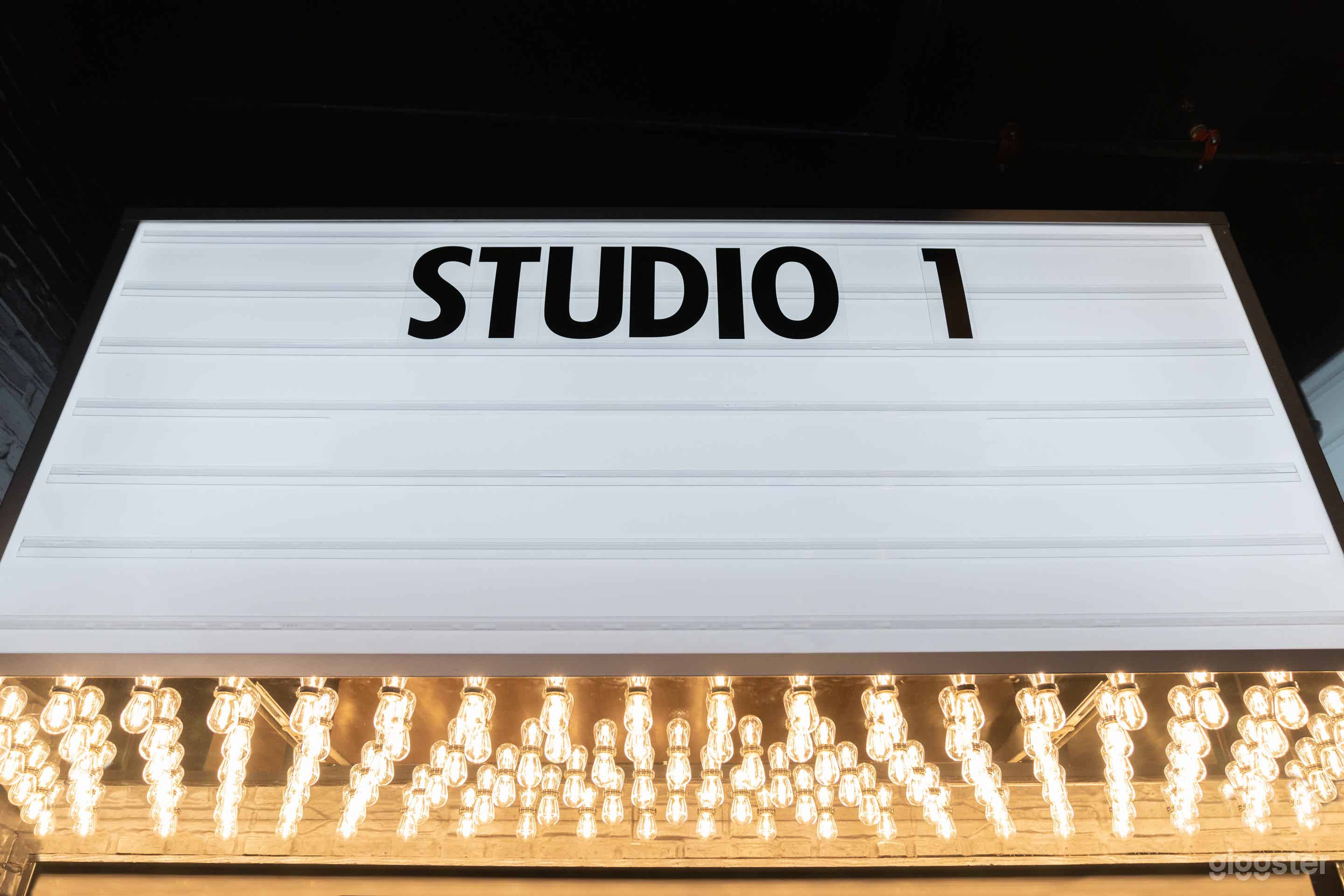 UNIQUE DANCE REHEARSAL &amp; EVENT SPACE Photo 2