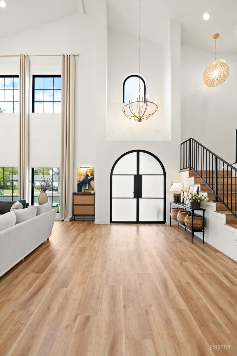  Vertical Series Filming Favorite | Modern Luxury 