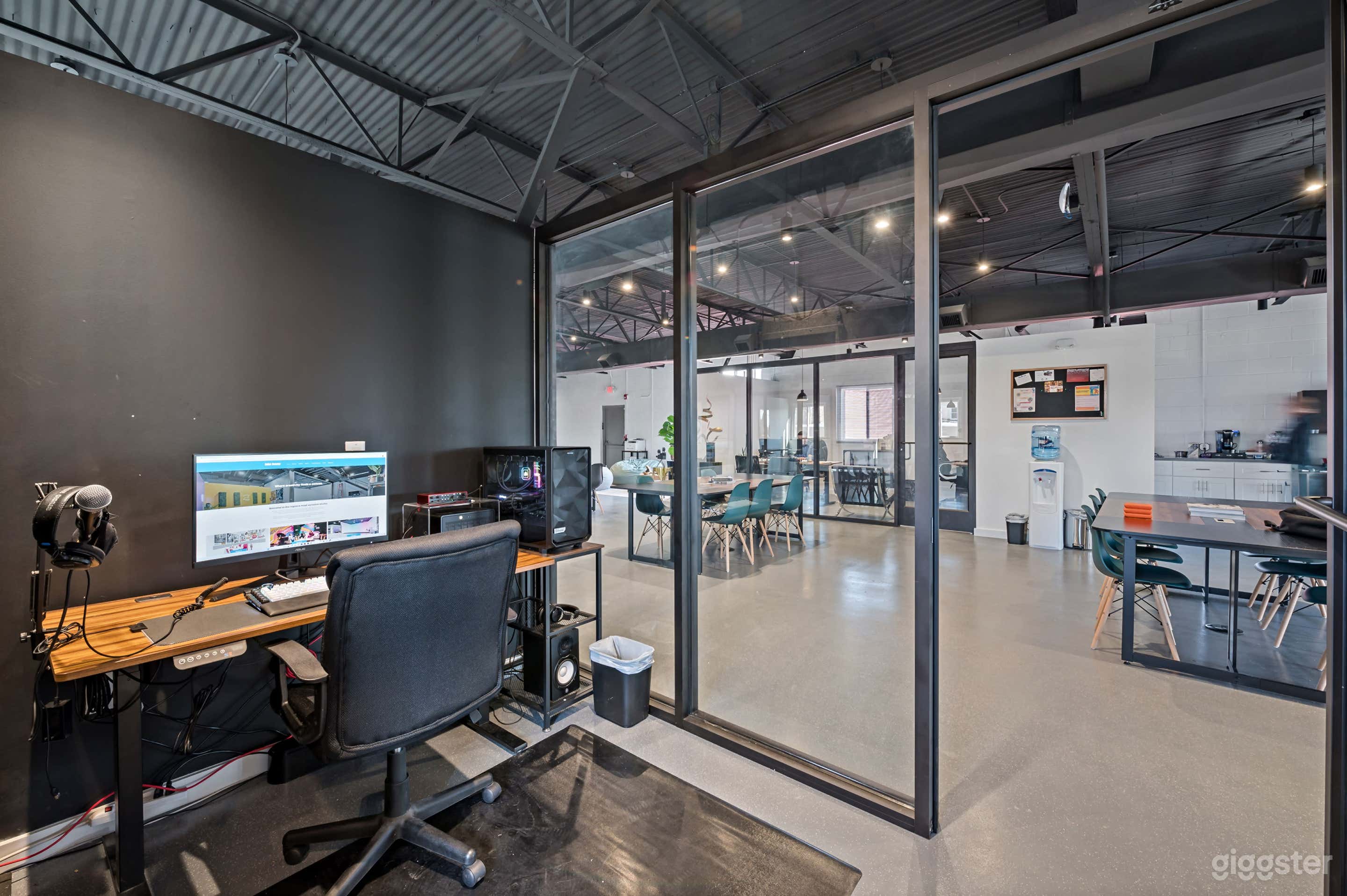 Professional Vocal Recording Booth | Whisper Room Photo 3