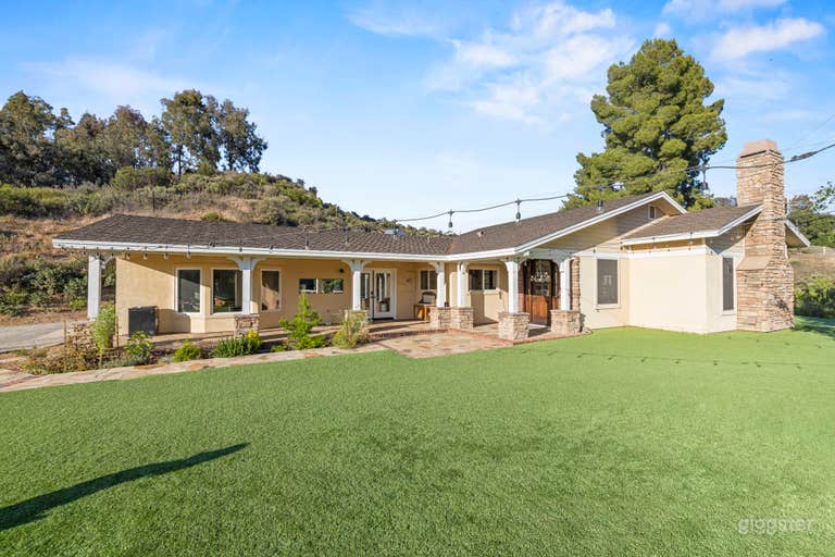  Stunning Ranch Style Valley View Home 