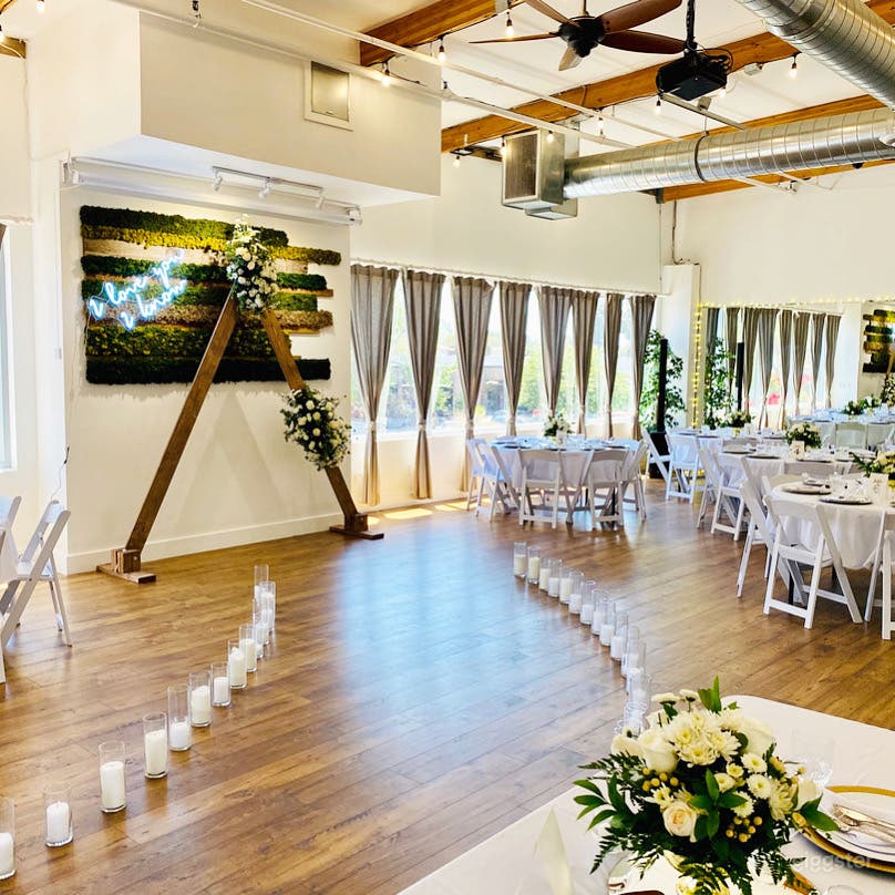 Rustic Spacious Loft Studio with mountain view Photo 1