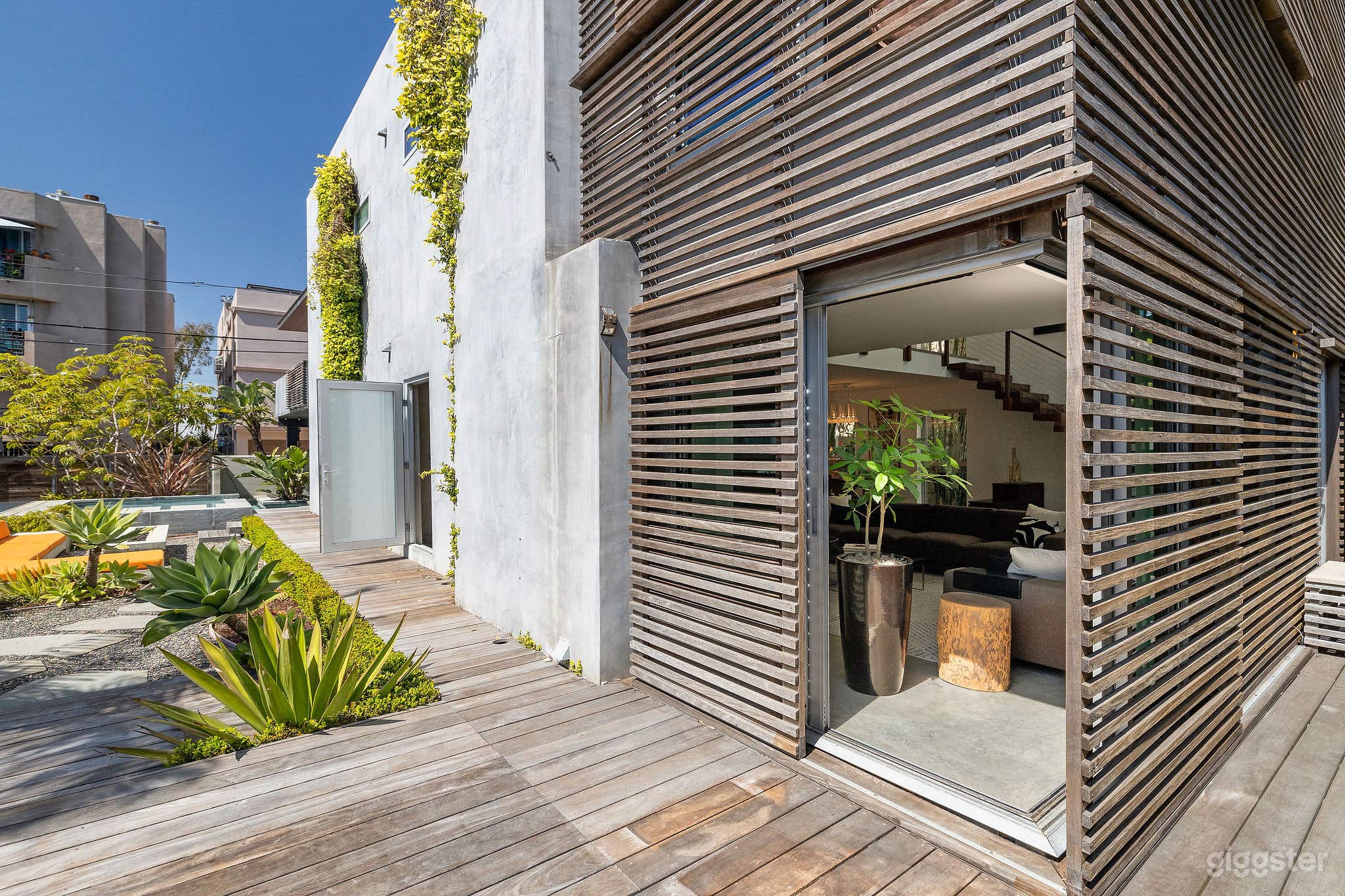 Two homes on a lot steps to Beach in Marina Del Rey Photo 4