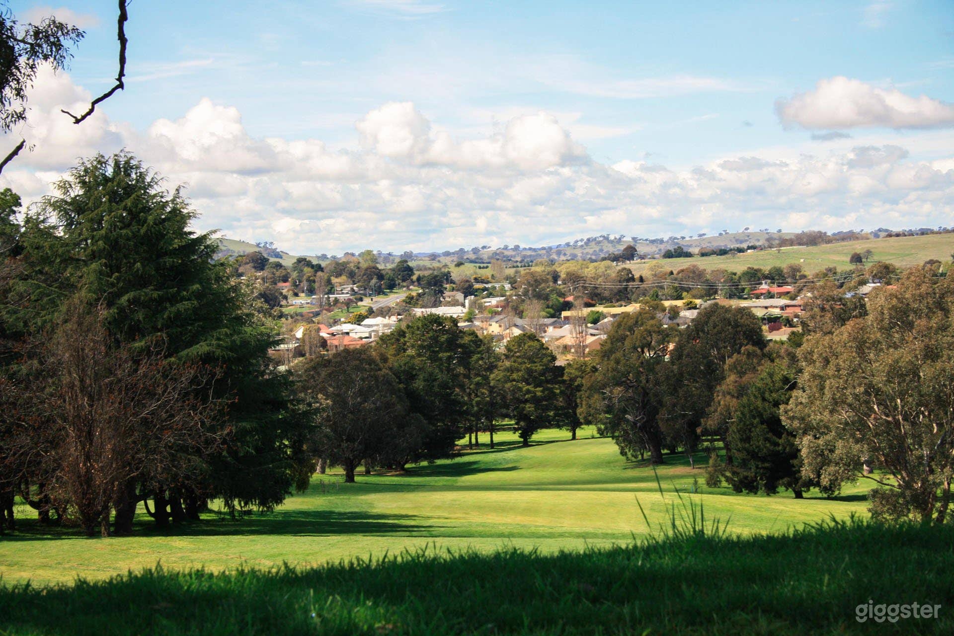 18-Hole GOLF Course Club Photo 4