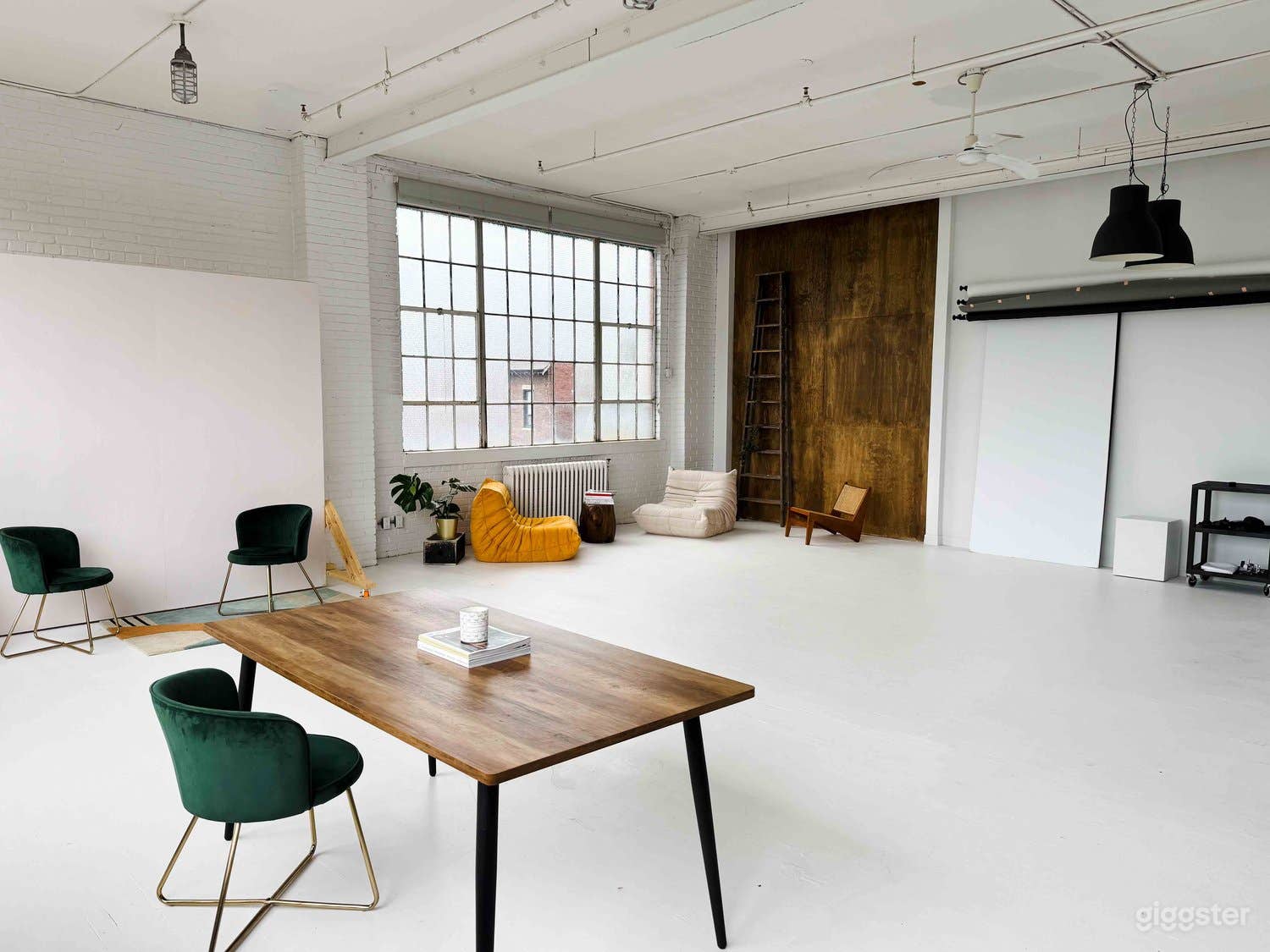 Downtown loft style podcast studio Photo 2