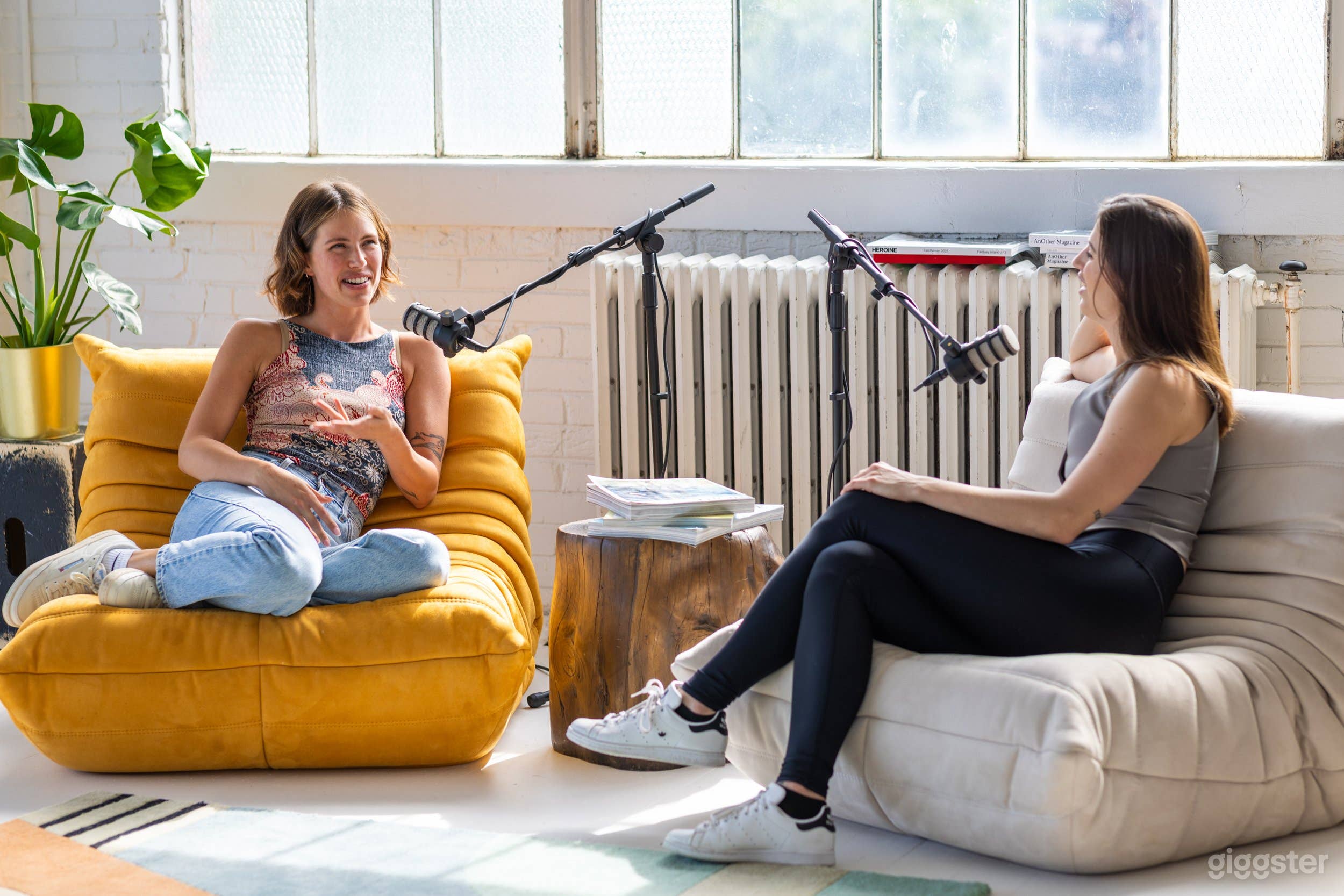 Downtown loft style podcast studio Photo 4