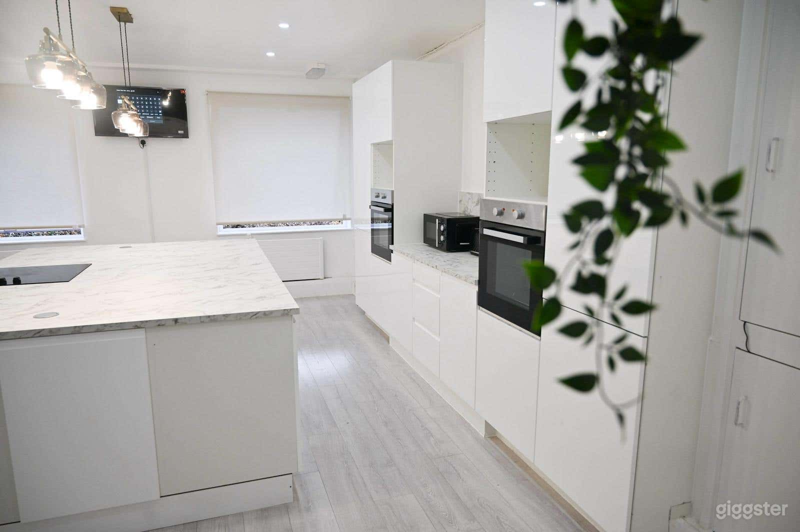 Your sleek, professional kitchen studio in Canary Wharf Photo 2