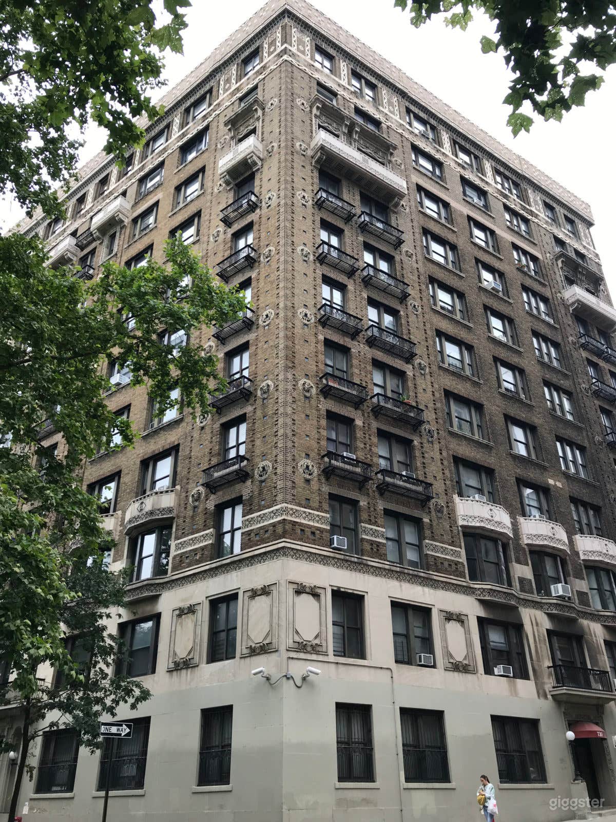 LOBBY FOR FILM/PHOTO 1913 LUXURY LANDMARK Photo 4