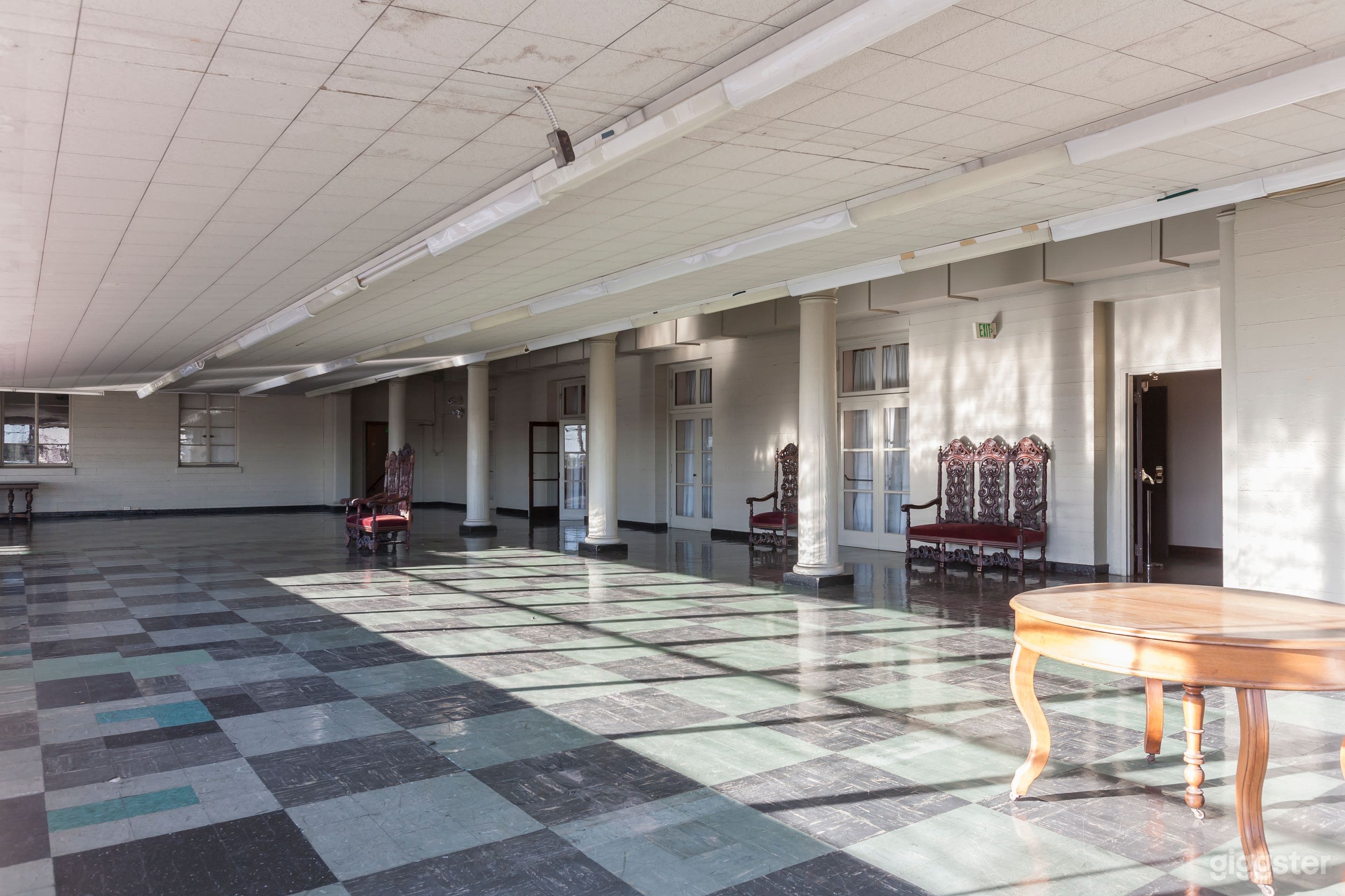 Old Hollywood - Club Photo 2