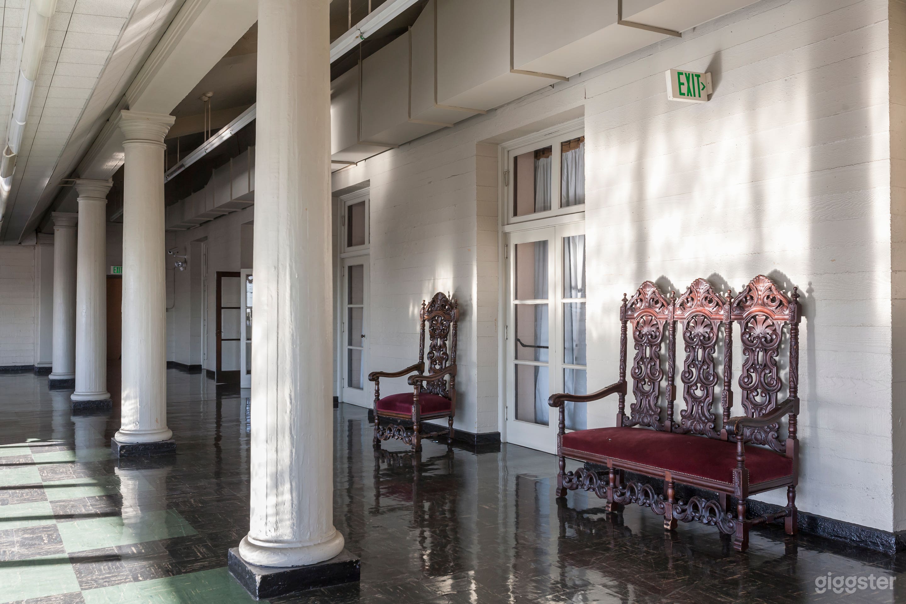 Old Hollywood - Club Photo 4