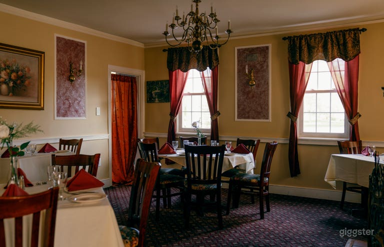  Elegant Villa with Historic Charm and Cozy Atmosphere" 