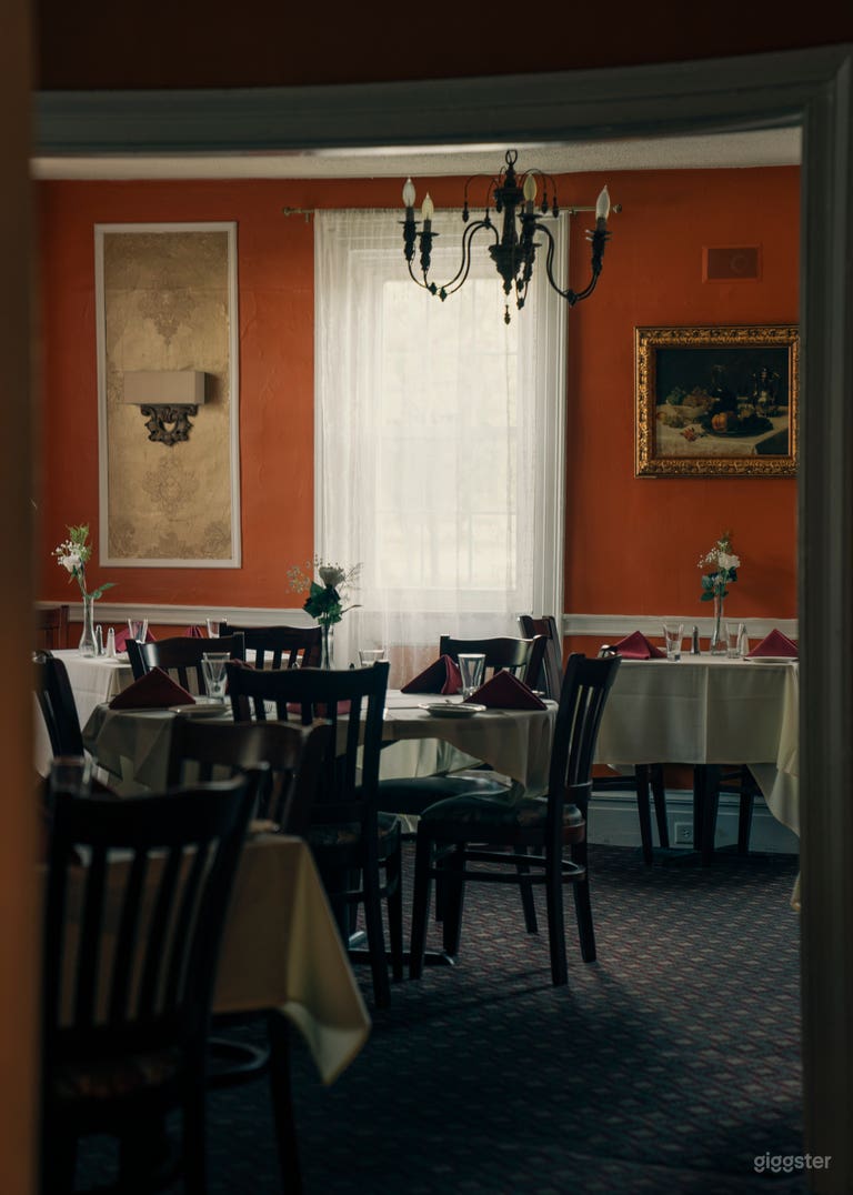  Elegant Villa with Historic Charm and Cozy Atmosphere" 