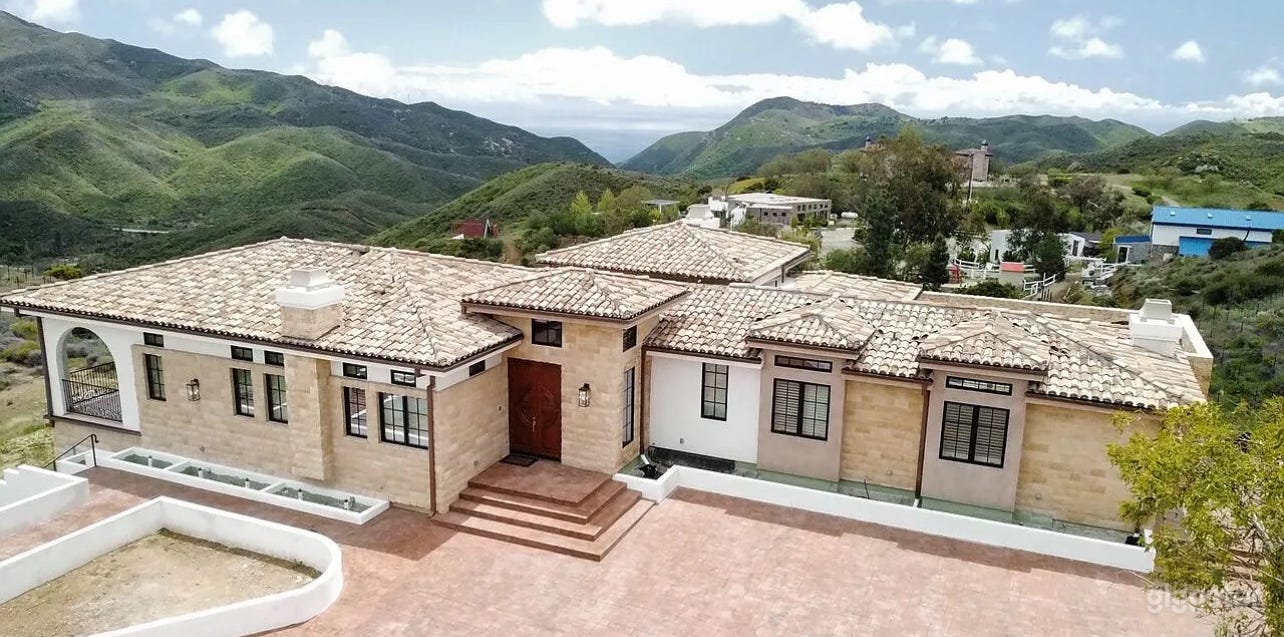 EVENTS AND PRODUCTION LOCATION IN MALIBU 🏡💃🕺🎥🎉 Photo 1