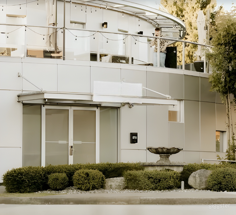  Minimalist Private Workspaces in Coworking 