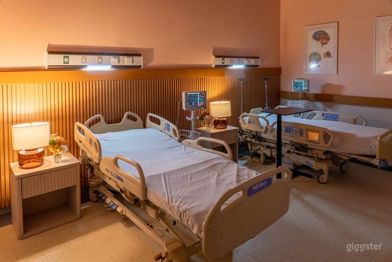  Hospital + Office + Private Lounge + Multi-sets 