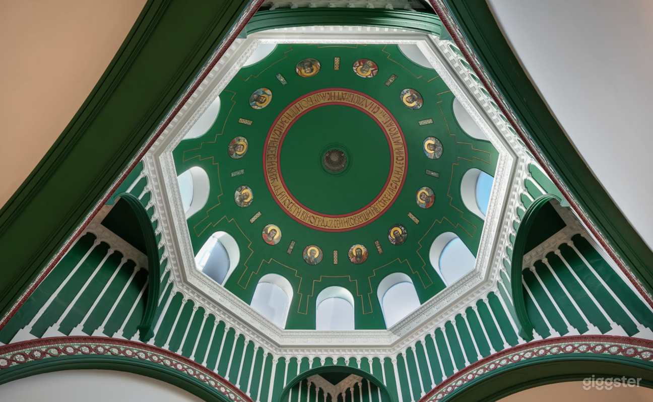 Breathtaking One of a Kind Chapel Photo 4