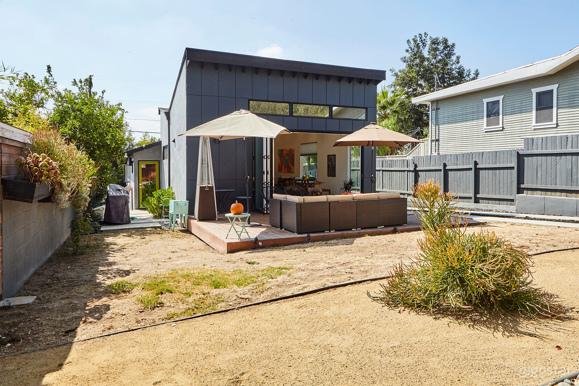 Modern Cottage Photo 4