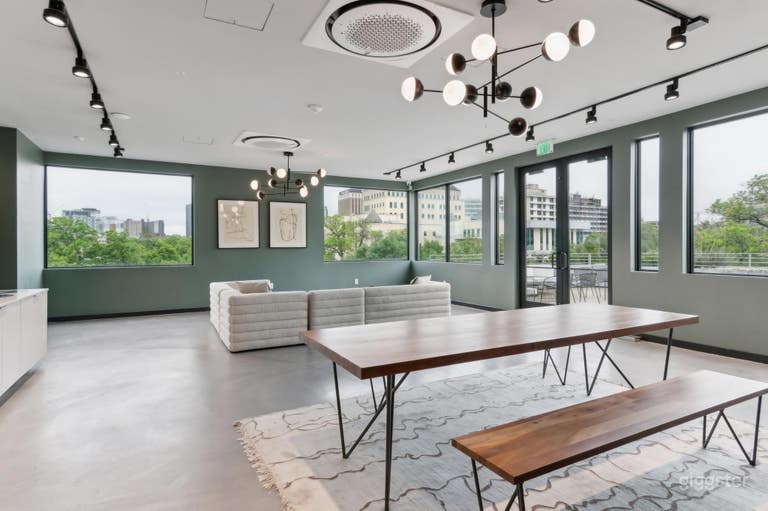  🔥 Stunning 5th-Floor Event Space in the Heart of Downtown 