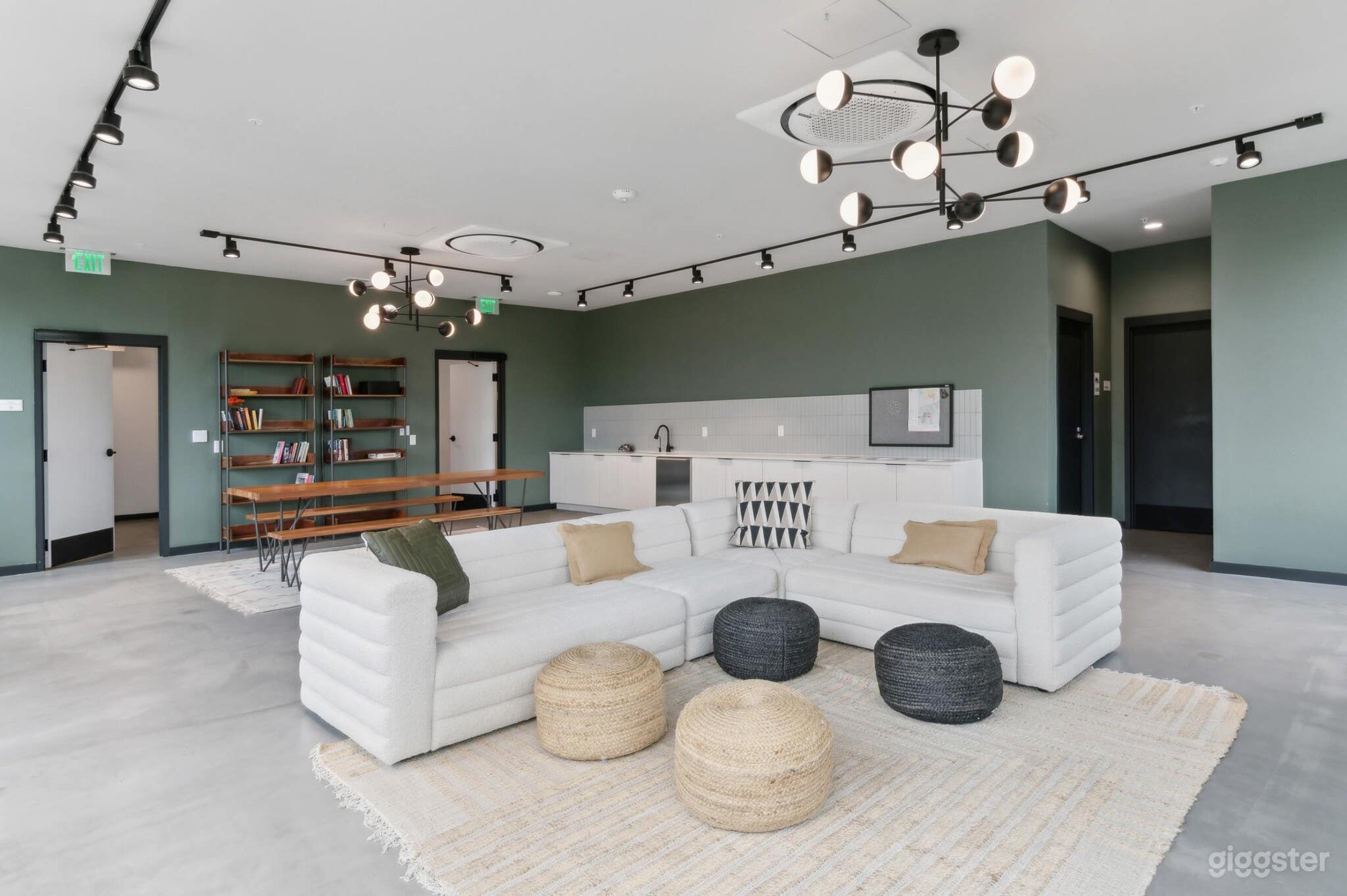 🔥 Stunning 5th-Floor Event Space in the Heart of Downtown Photo 4