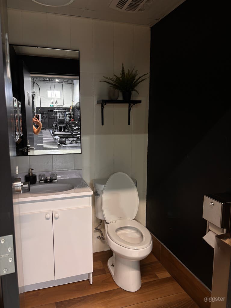  Modern Aesthetic Gym for Photoshoots & Filming & More 