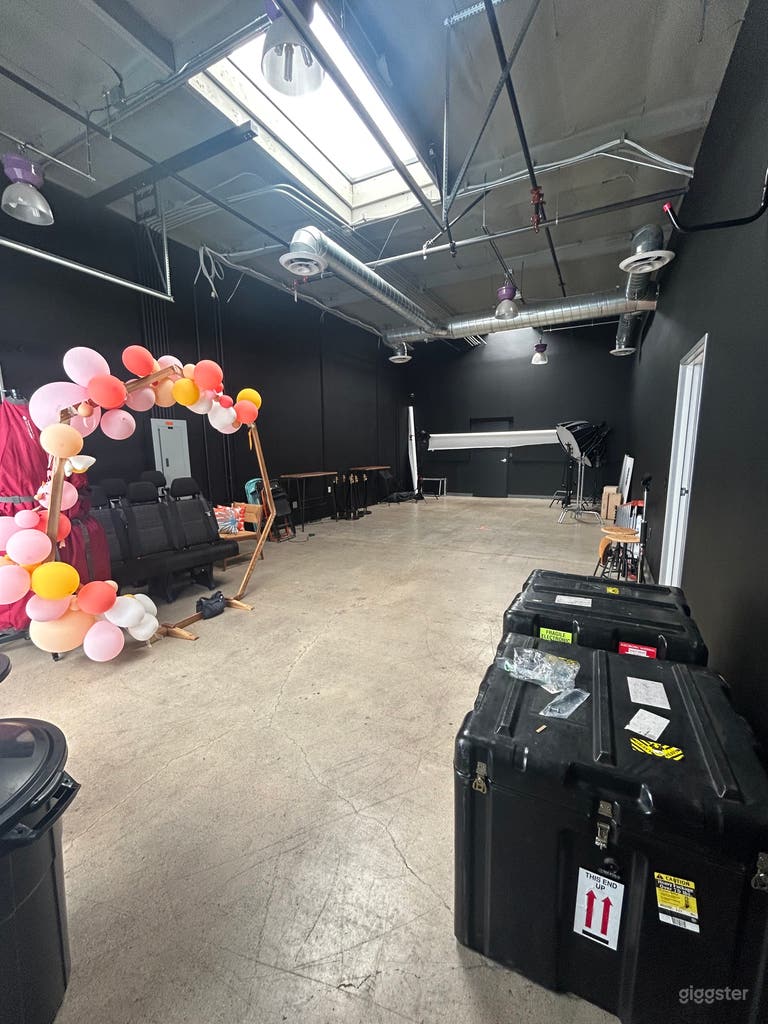  Photo & Video Studio Creative Space 