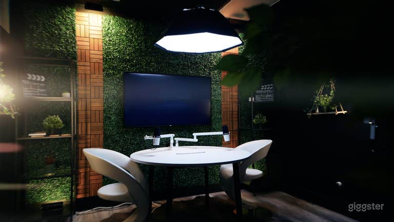  Soundproof Podcast Studio · Hollywood FL · Near Miami 