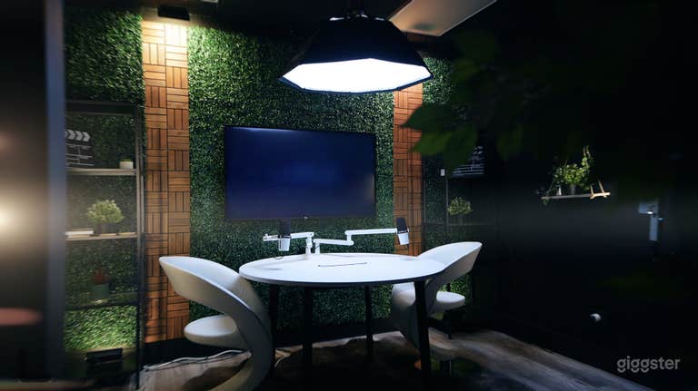  Soundproof Podcast Studio · Hollywood FL · Near Miami 
