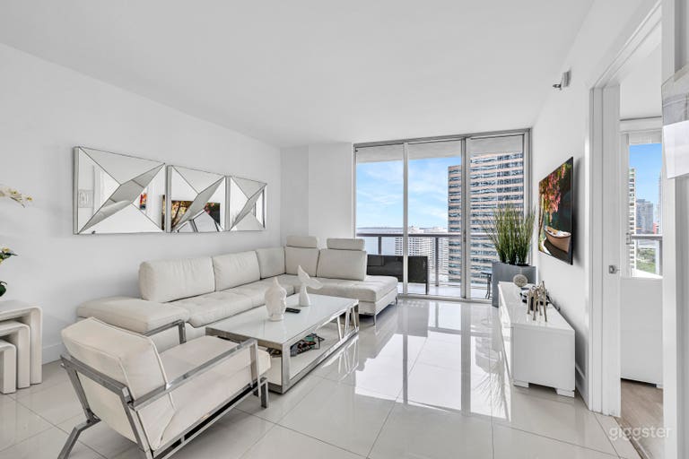  Modern High-Rise with Ocean Views 