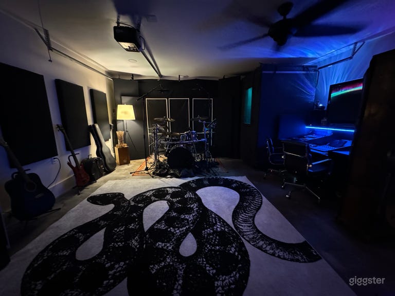  Recording Studio for Bands & Drums w/ In-House Engineer 