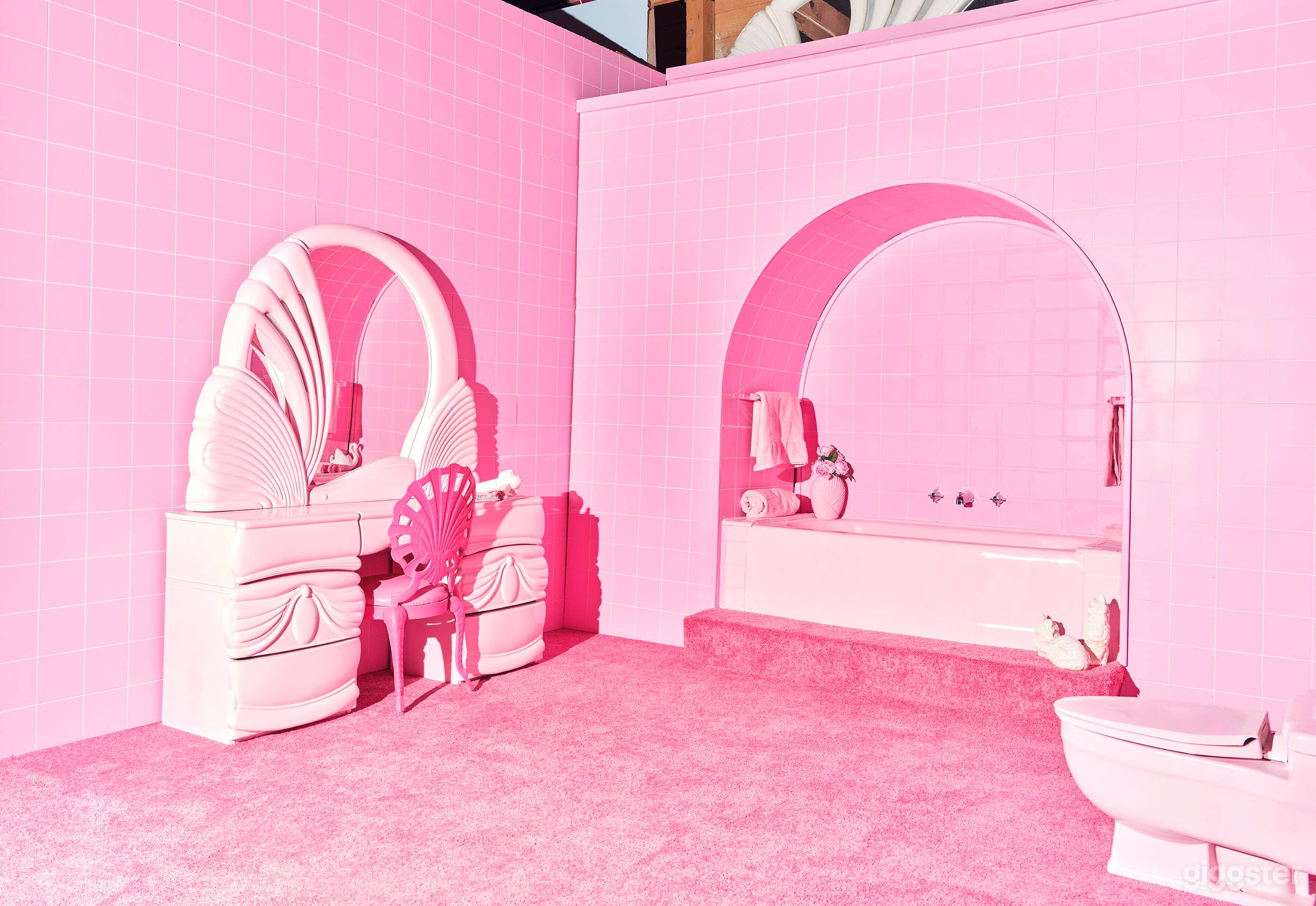 80's / 90’s Pink Bathroom Set | Powder Room Studio Photo 1