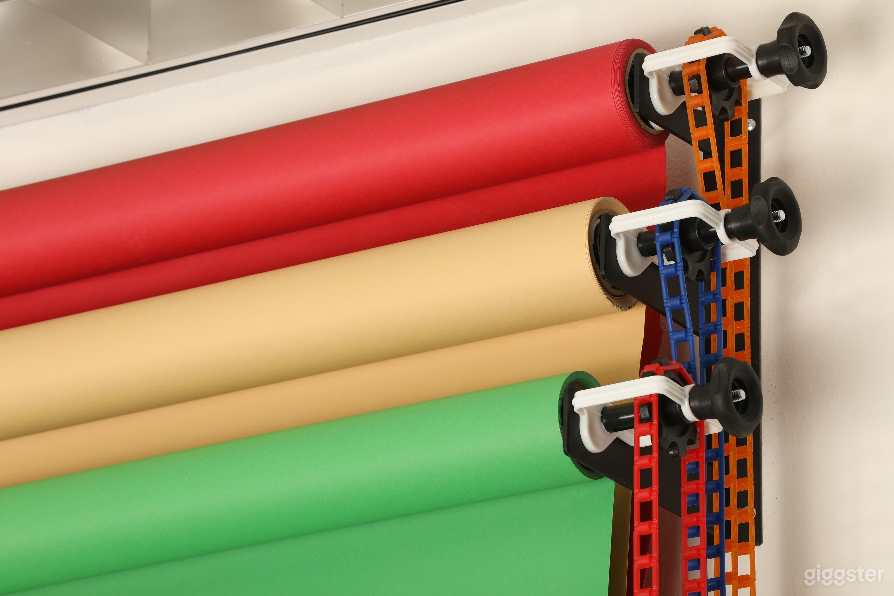 Spacious Photo Studio Space Photo 3