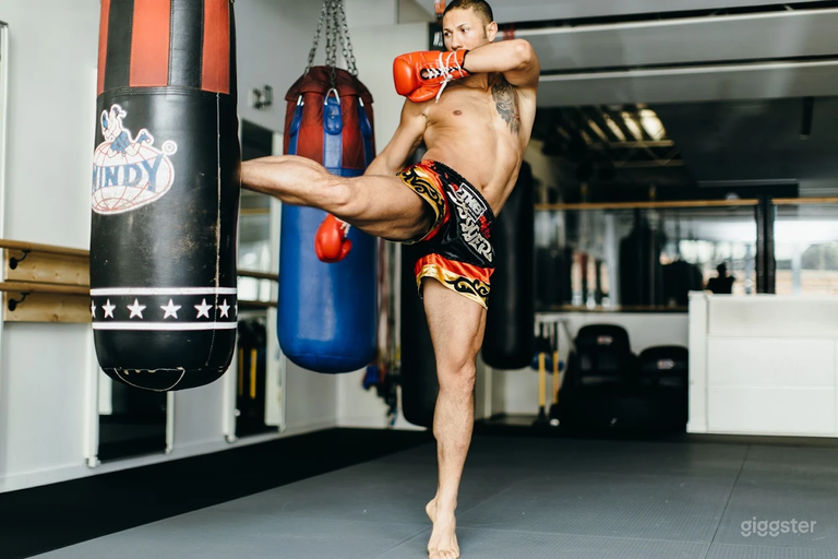  Kickboxing, Fitness facility, Yoga studio & Workout room 