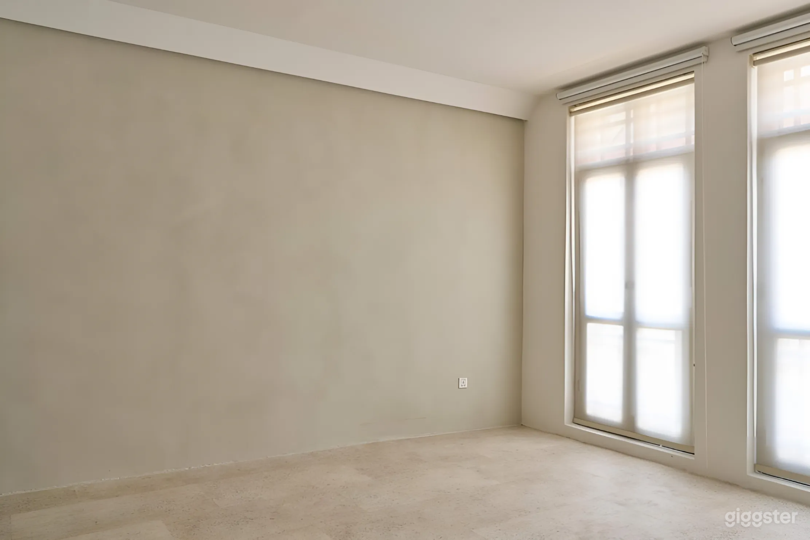 Premier Level 2 Photo Studio in Shophouse Venue Photo 4