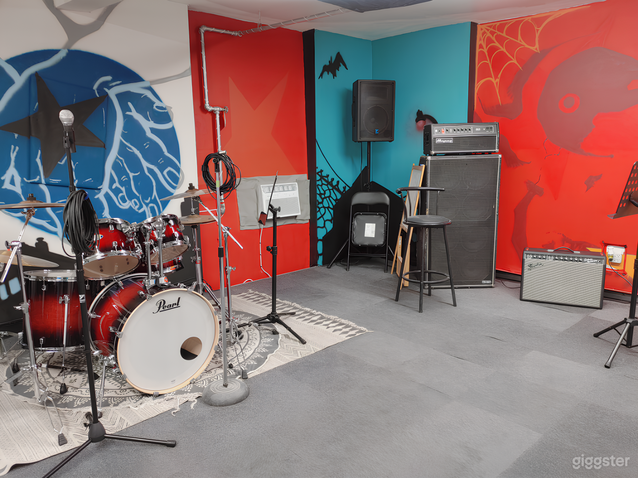 "The Un-Finished" Room Photo 2