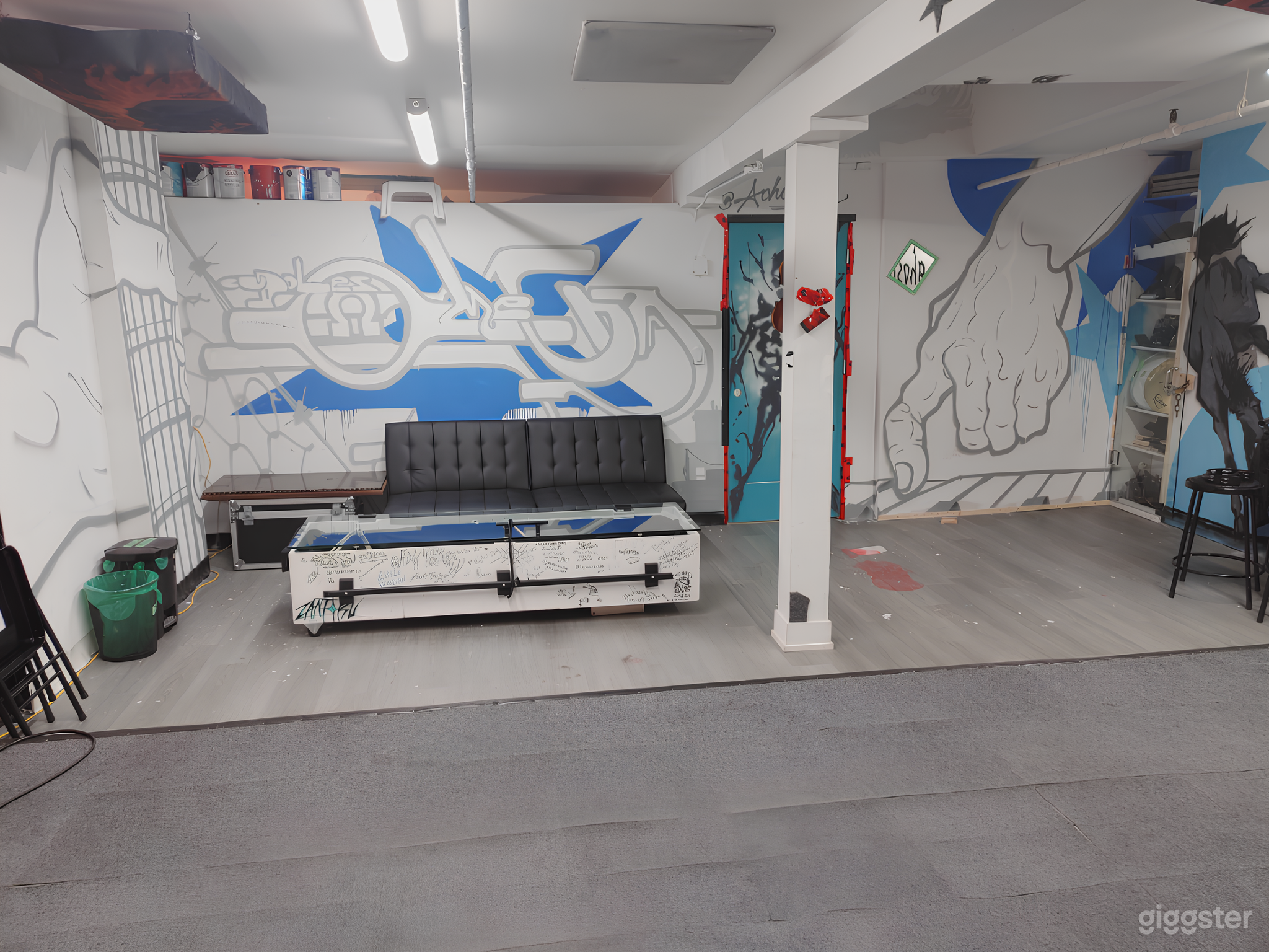 "The Un-Finished" Room Photo 3