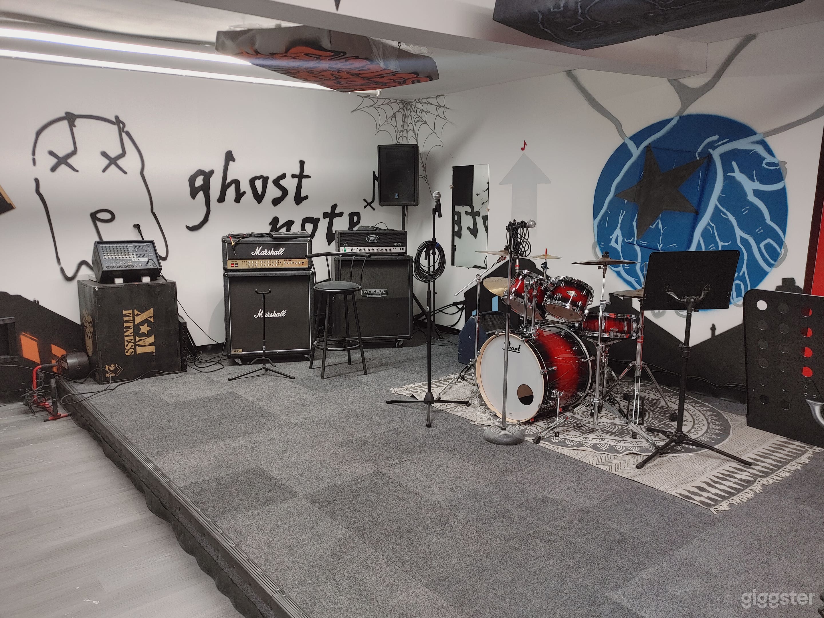 "The Un-Finished" Room Photo 1