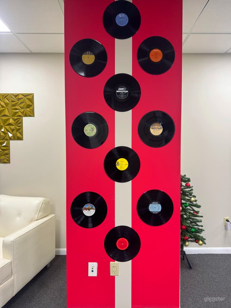  Transportation Friendly Creative Office with great views 