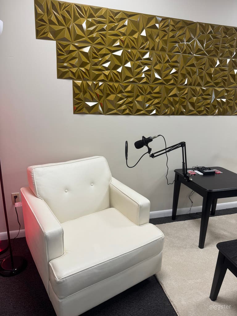  Transportation Friendly Creative Office with great views 