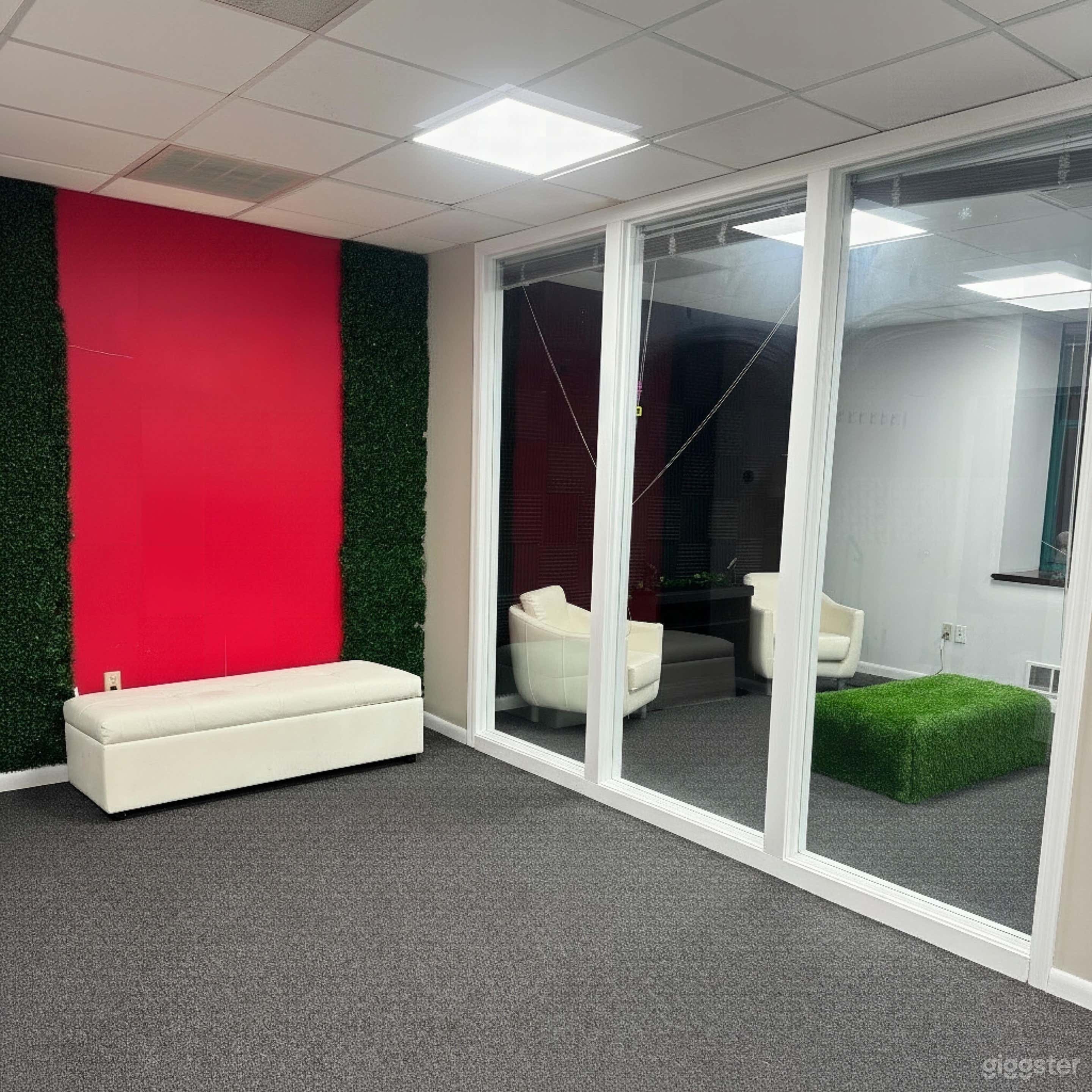 Transportation Friendly Creative Office with great views Photo 1